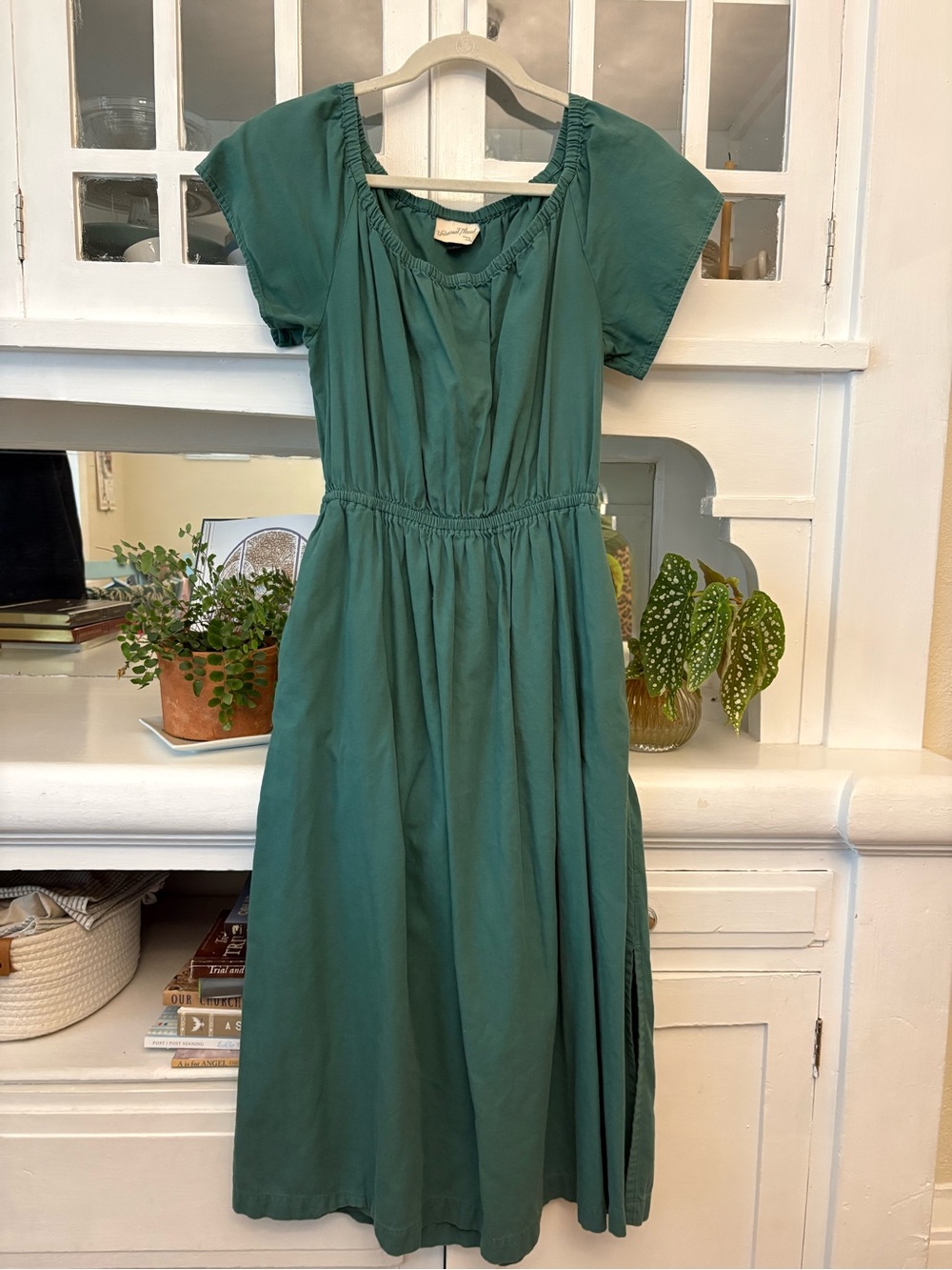 Universal Thread Emerald Green Short-Sleeve Maxi Dress
